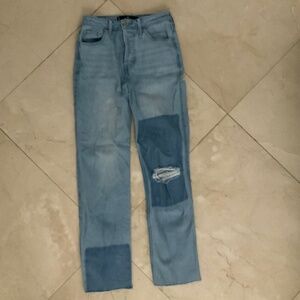 Hollister Ultra high-rise vintage straight Jeans waist size 24 length 27 Size 0R